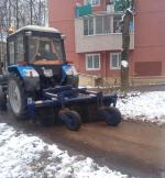 В Дмитровском округе на уборку первого снегопада вышло более 60 единиц спецтехники