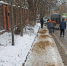 Скользкие подходы к Троице-Тихвинской церкви в Дмитрове обработали песком по просьбе жителей - Regions.Ru