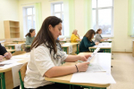 Родители дмитровских школьников написали ЕГЭ по математике в рамках Всероссийской акции «На все 100 сдаём вместе»