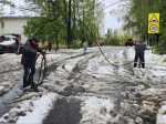 Рухнувший столб на 2-й Центральной в Дмитрове быстро вернули на место