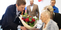 Глава Минкульта Подмосковья поздравил дмитровского ветерана с Днем Победы - Regions.Ru