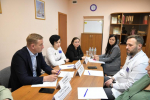 «Работаем для жителей!»: глава Дмитровского округа провёл совещание с руководителями лечебных учреждений