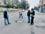 В Дмитрове в микрорайоне имени К. А. Аверьянова устранили яму на дороге